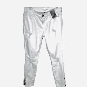 BELLE SKY Women’s Off White/Winter White Ripped Skinny Jeans Zipper Legs Size: 4